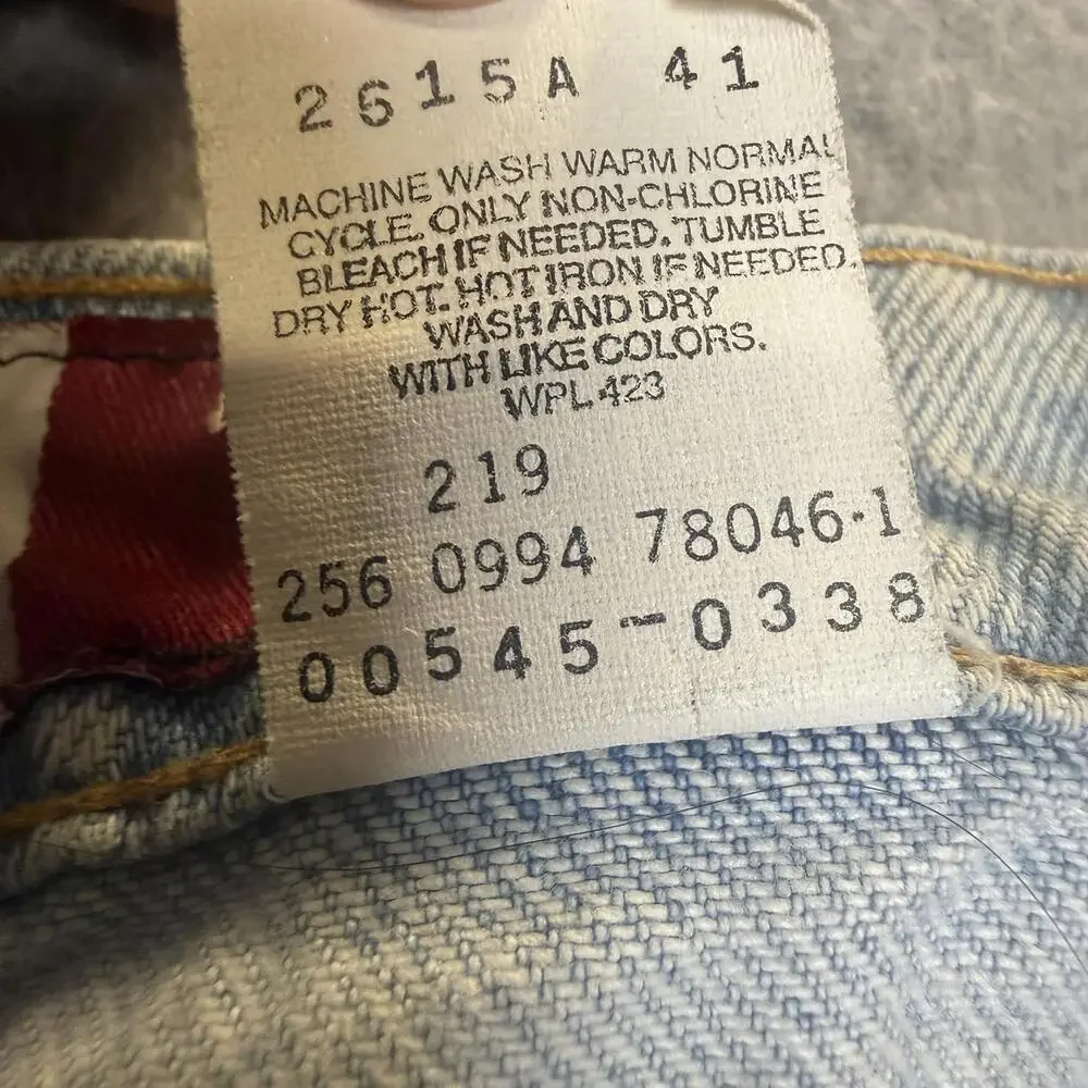 Vintage Levi's Y2K Men's 40x30 Light Wash Loose Fit Ankle Length Jeans Signature